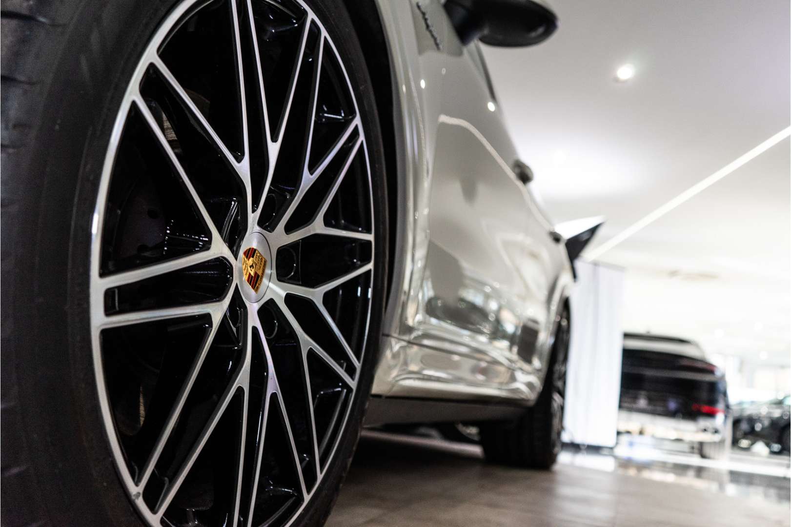 Porsche Cayenne Coupé E-Hybrid - 2025 - Joinsteer - #12