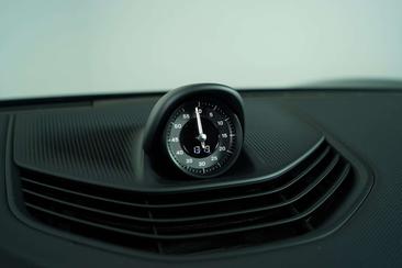 Porsche Taycan Cross Turismo 4 — photo 21