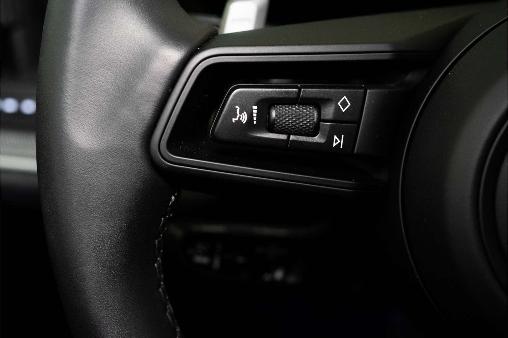 Porsche Cayenne Coupé E-Hybrid - 2025 - Joinsteer - #33