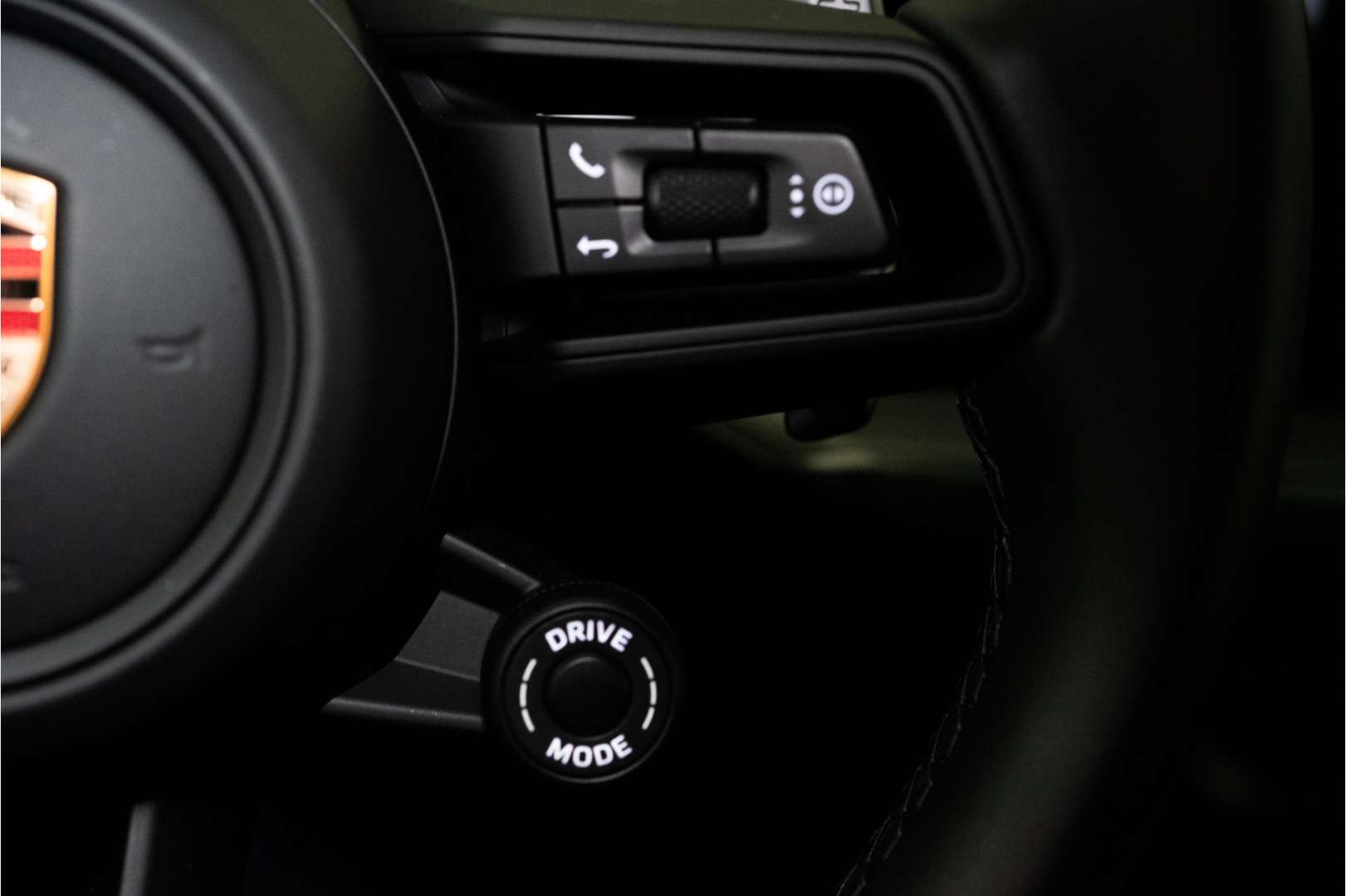 Porsche Cayenne Coupé E-Hybrid - 2025 - Joinsteer - #36