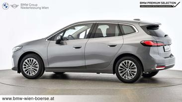 BMW 218d — photo 4