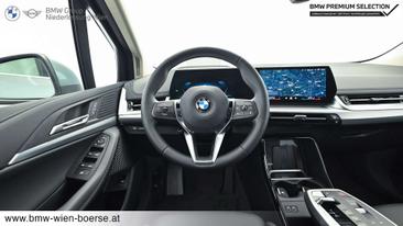 BMW 218d — photo 14