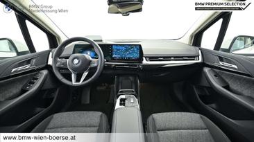 BMW 218i Active Tourer — photo 13