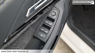 BMW 218i Active Tourer — photo 17