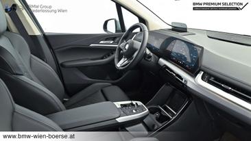 BMW 218d — photo 23