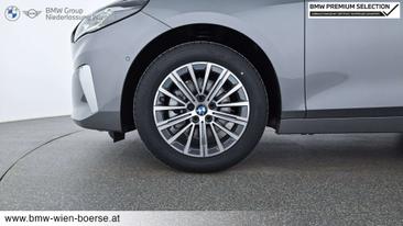BMW 218d — photo 24