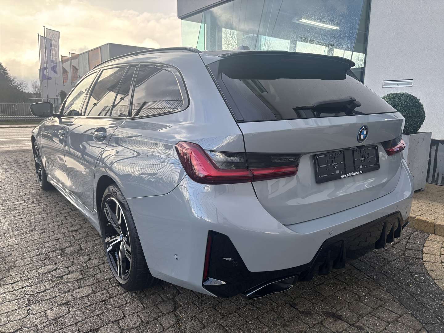 BMW 330 M Sport 330 XDrive - 2024 - Joinsteer - #4