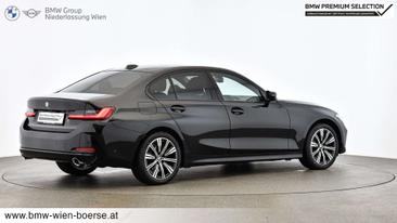 BMW 318d — photo 8