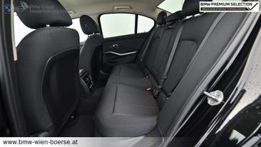 BMW 318d — photo 12