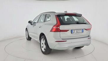 Volvo XC60 B4 Core — photo 15