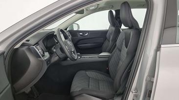 Volvo XC60 B4 Core — photo 19
