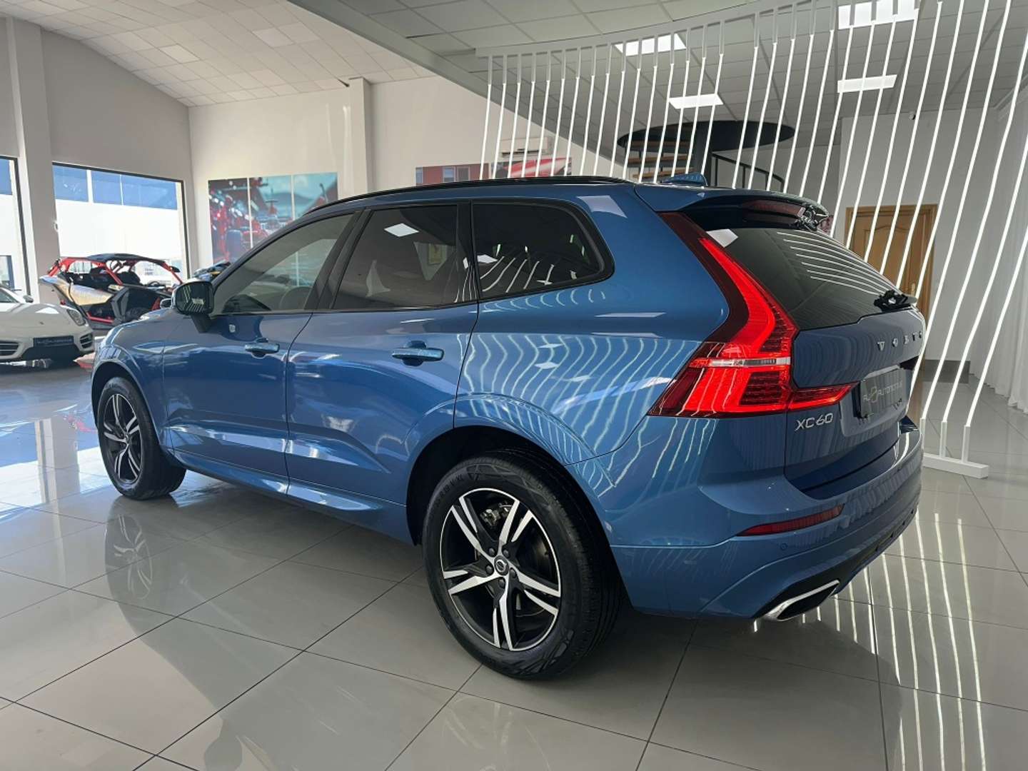 Volvo XC60 B4 R-Design - 2022 - Joinsteer - #3