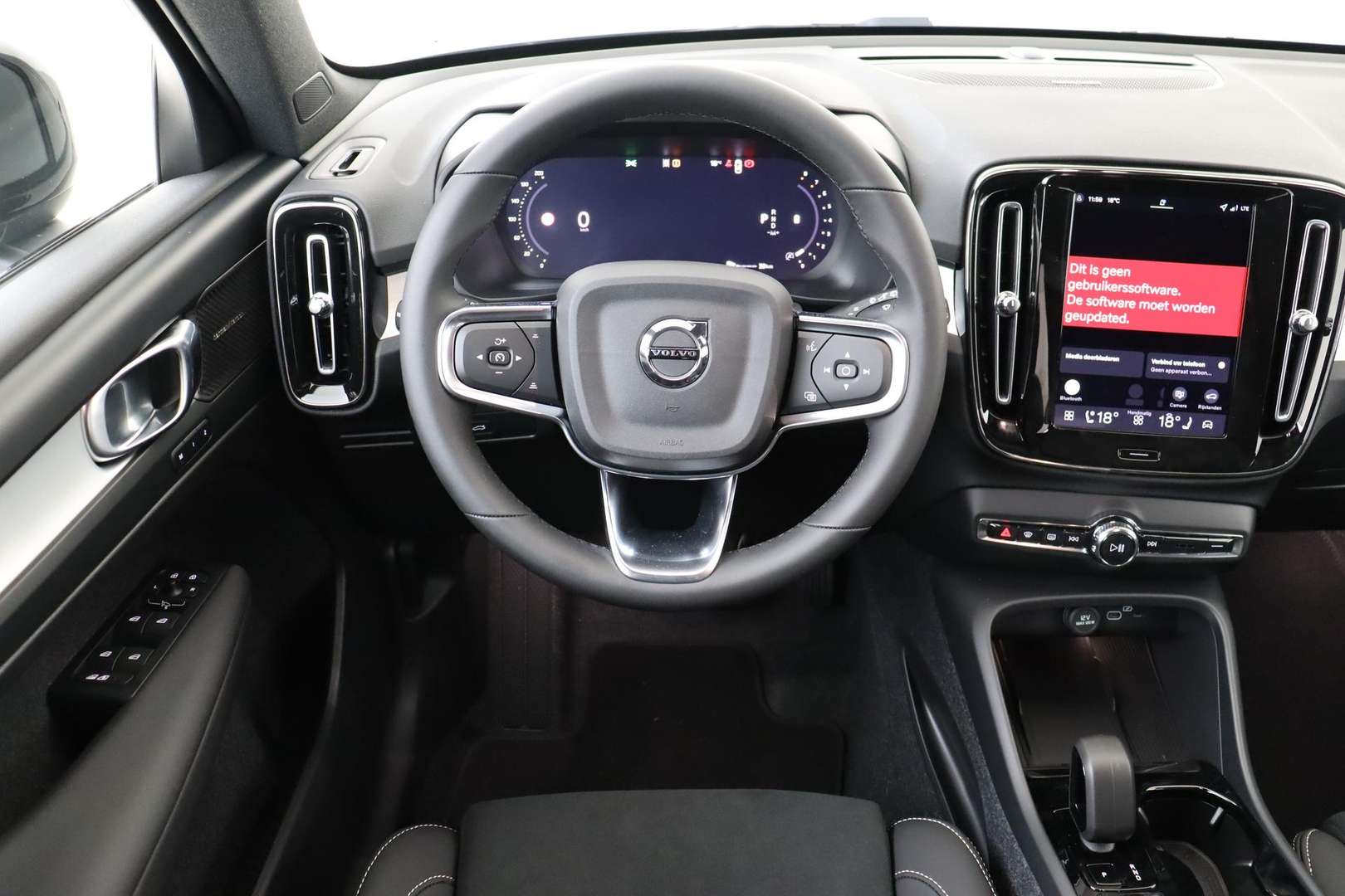 Volvo XC40 B4 Plus - 2026 - Joinsteer - #2