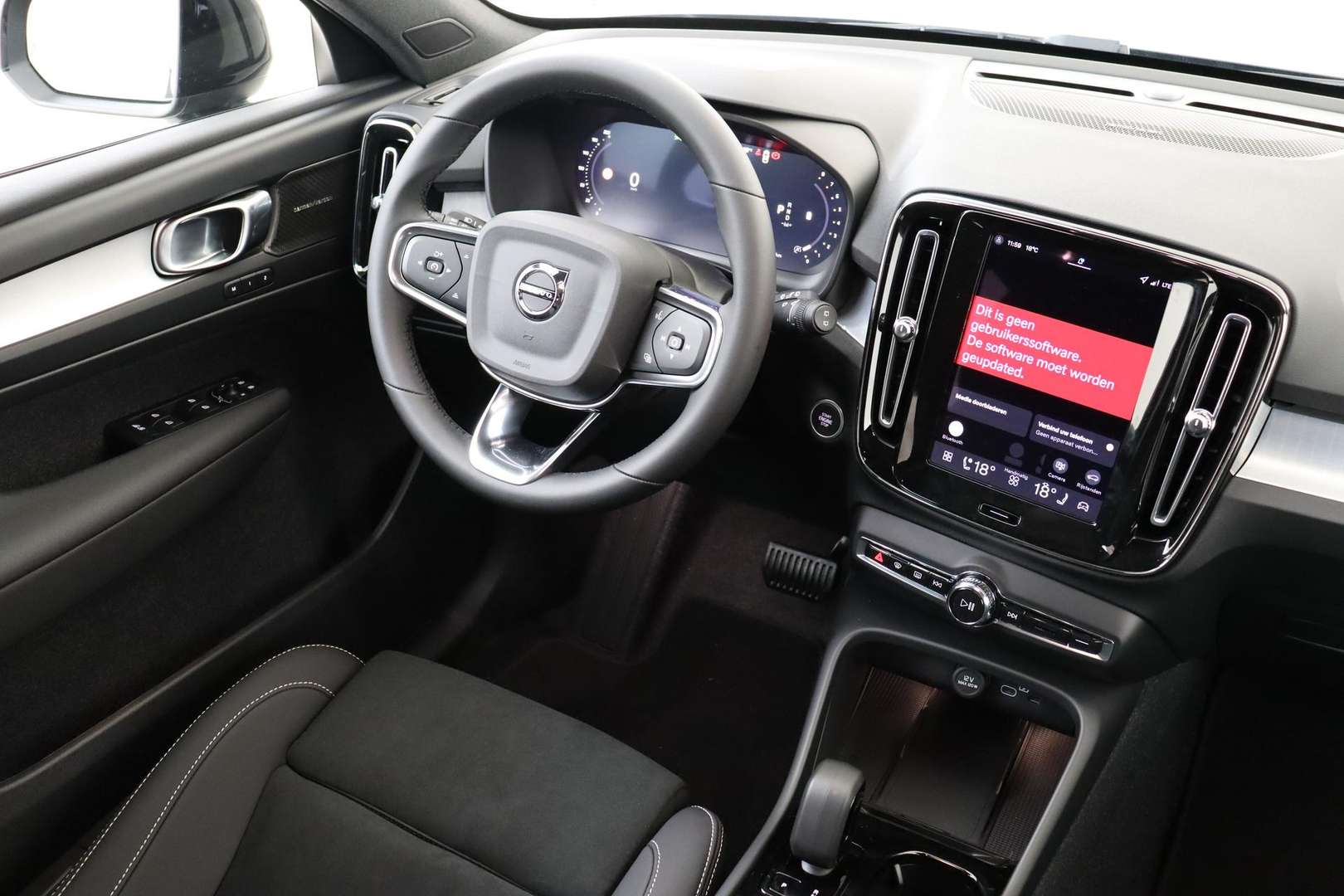 Volvo XC40 B4 Plus - 2026 - Joinsteer - #5