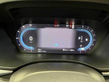 Volvo XC60 B4 Core — photo 17