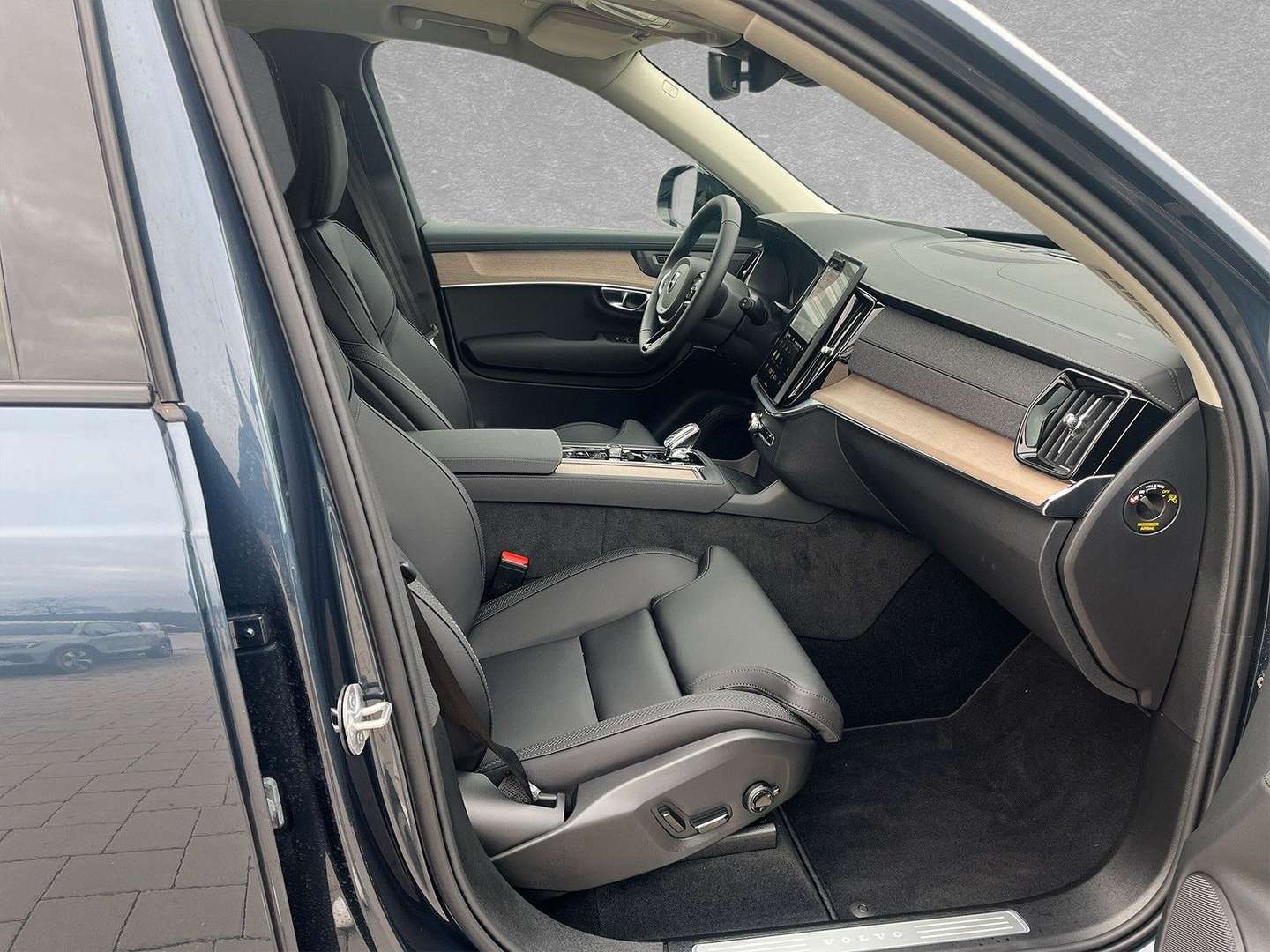 Volvo XC90 T8 Plus - 2025 - Joinsteer - #3