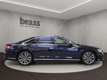 Audi A8 L 60 TFSI E — photo 7