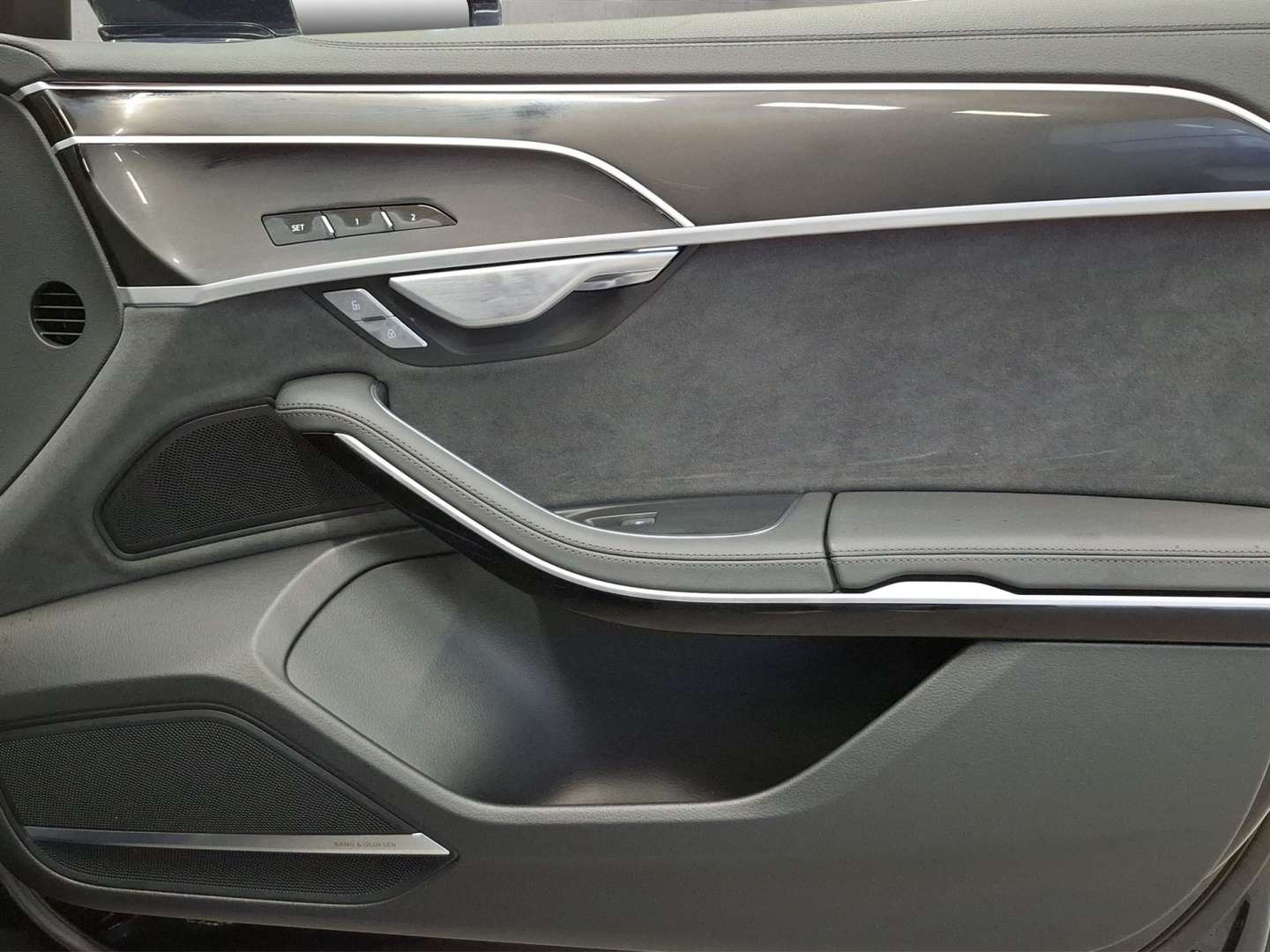 Audi A8 L 60 TFSI E - 2025 - Joinsteer - #17