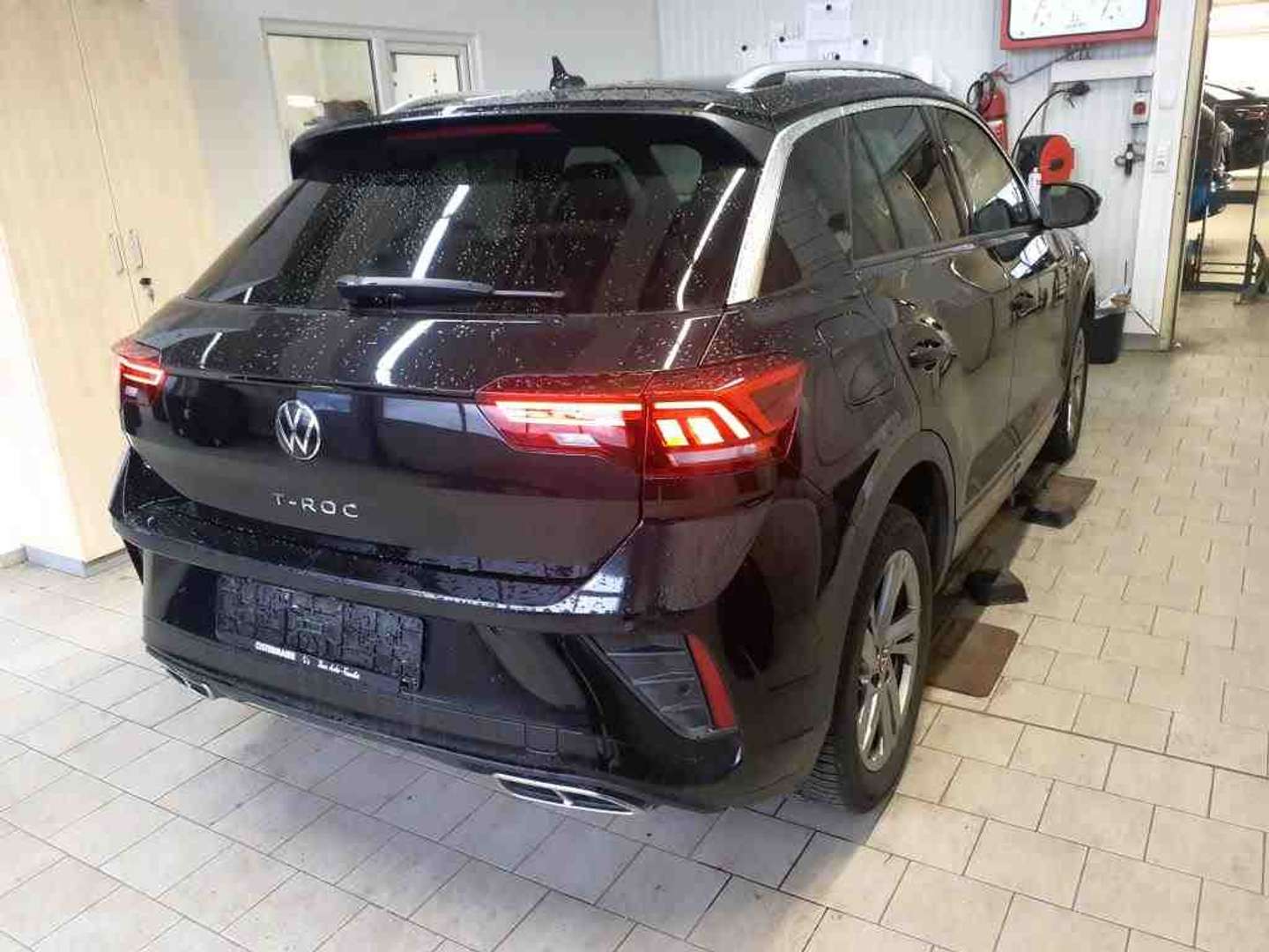 Volkswagen T-Roc R-Line - 2023 - Joinsteer - #1