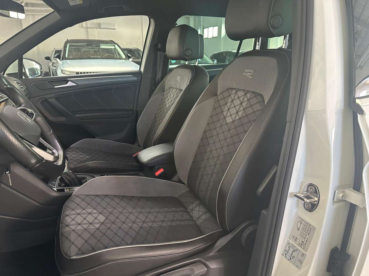 Volkswagen TIGUAN R-Line - 2023 - Joinsteer - #10