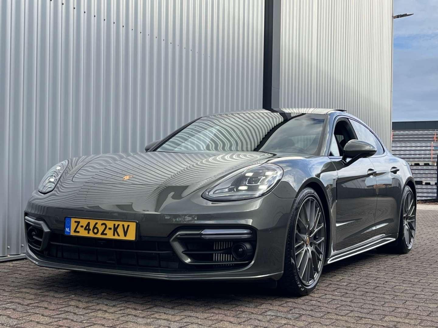 Porsche Panamera E-Hybrid - 2023 - Joinsteer - #2