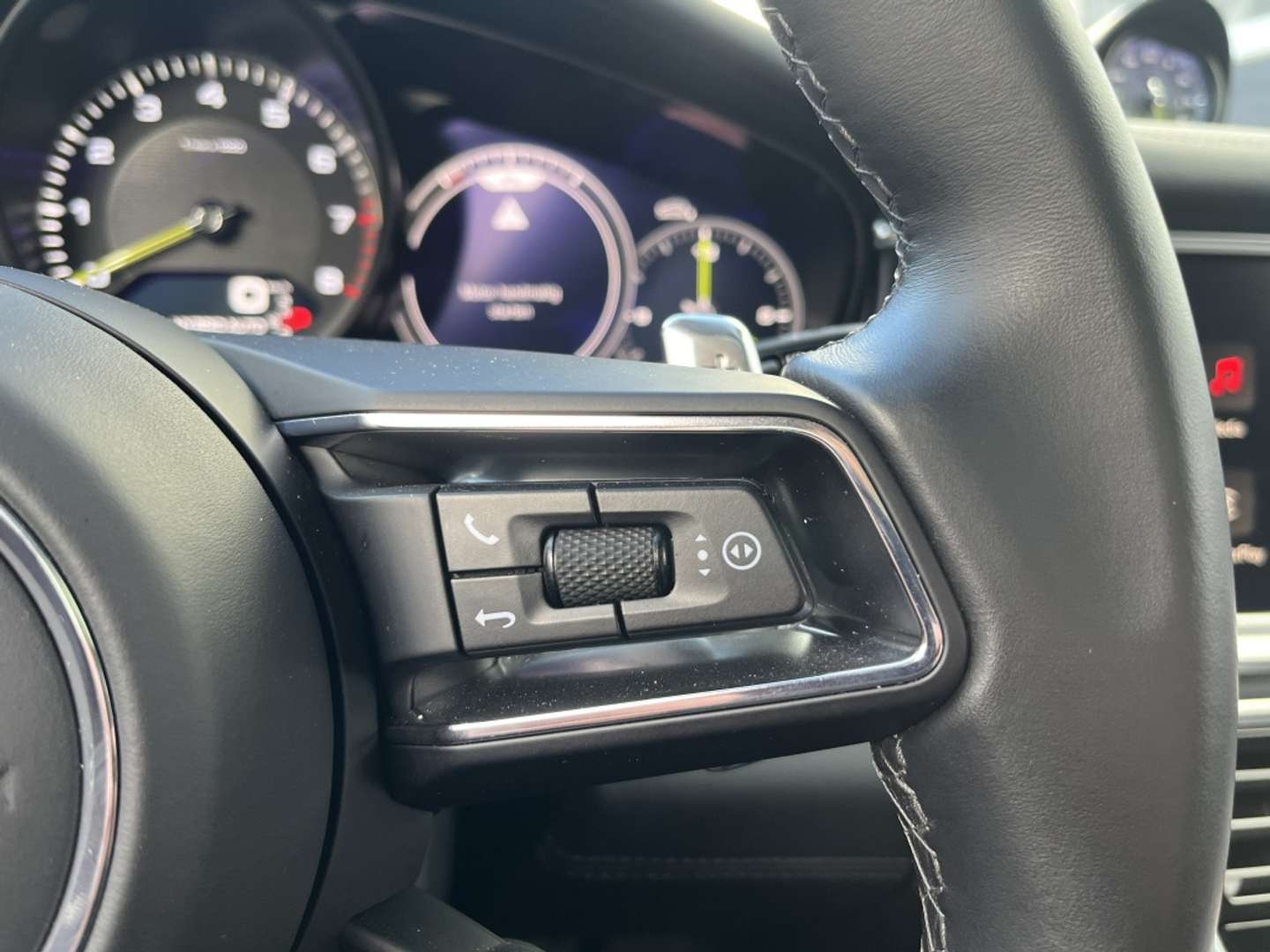 Porsche Panamera E-Hybrid - 2023 - Joinsteer - #29