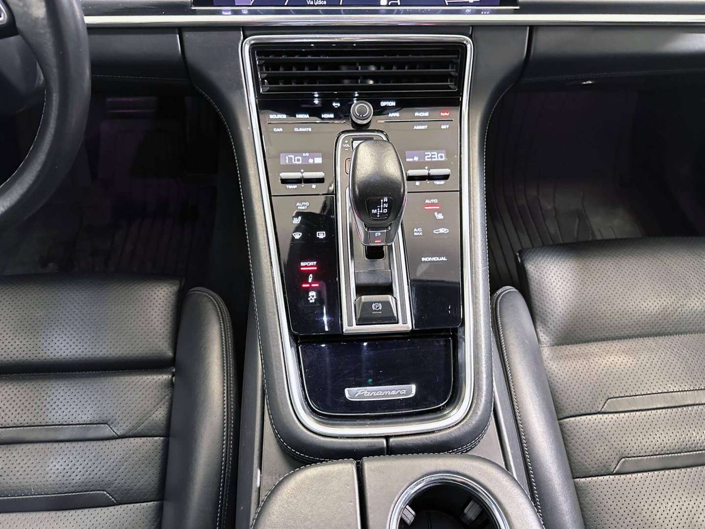 Porsche Panamera Platinum Edition 4 - 2022 - Joinsteer - #9
