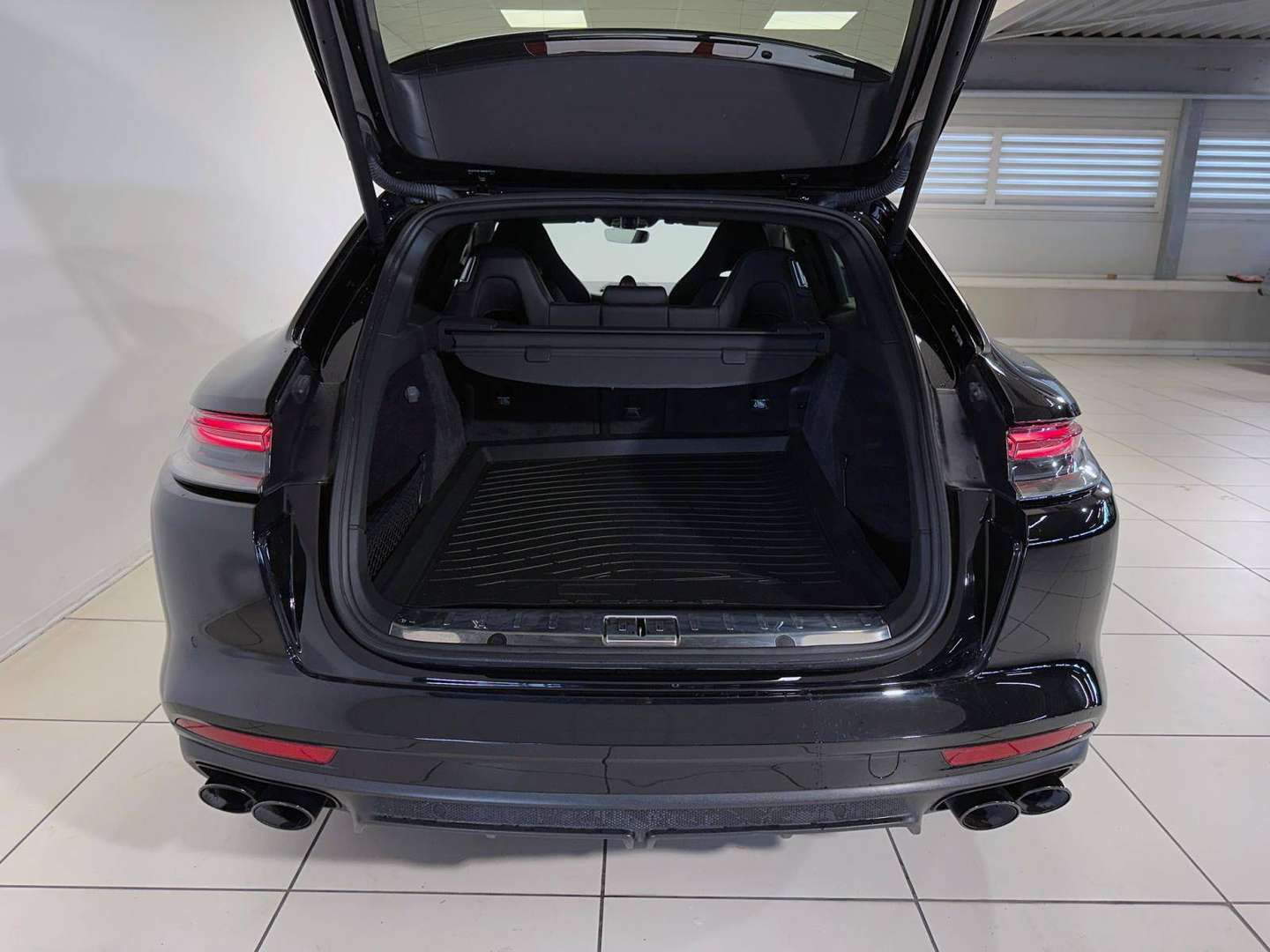 Porsche Panamera Platinum Edition 4 - 2022 - Joinsteer - #13