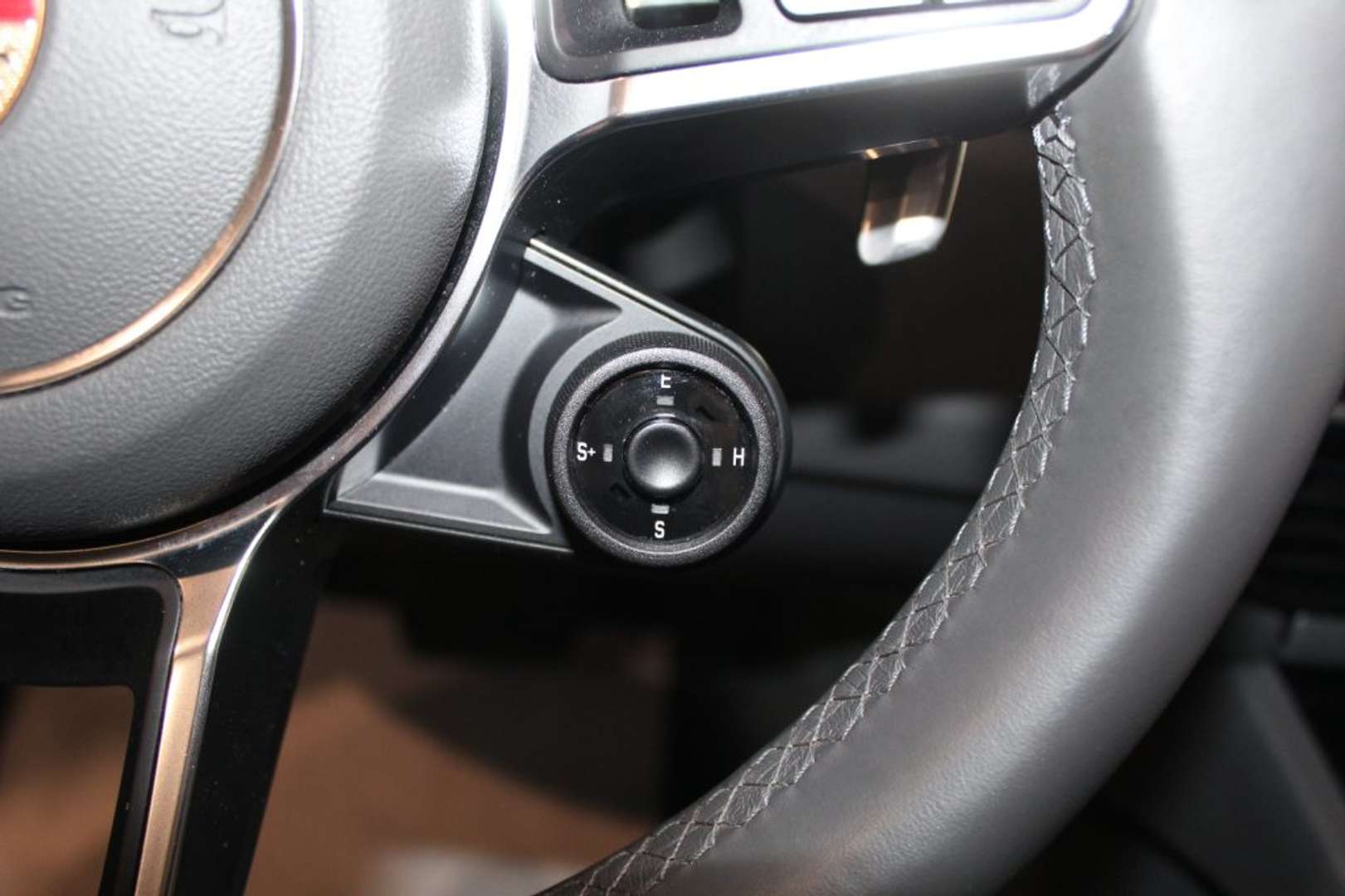 Porsche Cayenne E-Hybrid - 2019 - Joinsteer - #34