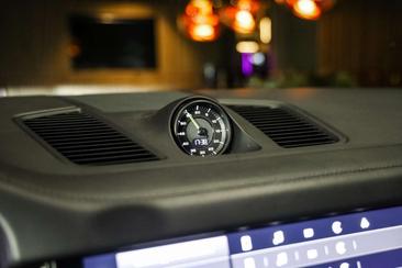 Porsche Cayenne III Turbo S E-Hybrid — photo 23