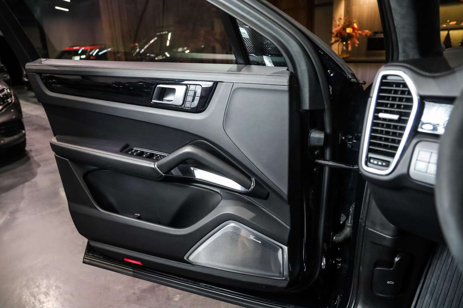 Porsche Cayenne Turbo S E-Hybrid - 2022 - Joinsteer - #35