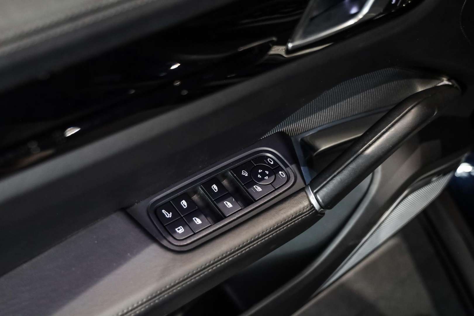 Porsche Cayenne Turbo S E-Hybrid - 2022 - Joinsteer - #37