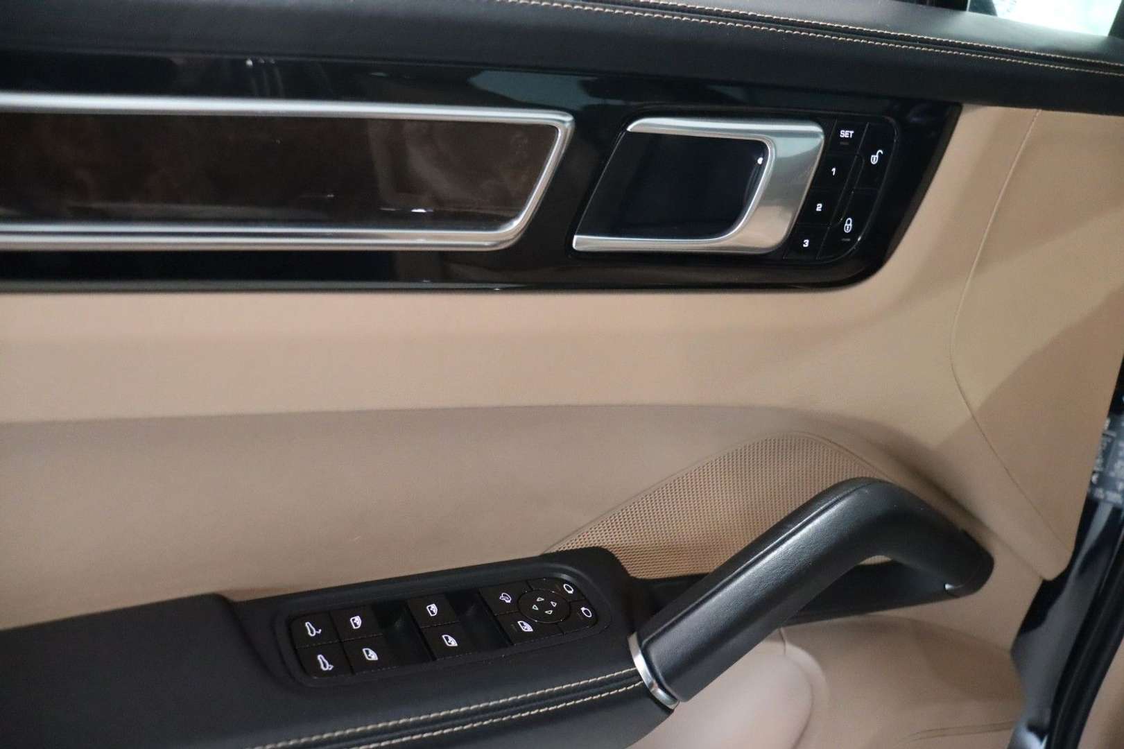 Porsche Cayenne S - 2018 - Joinsteer - #9