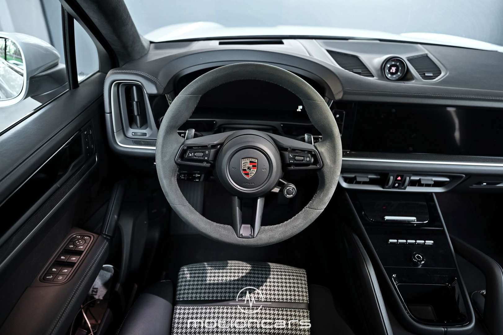 Porsche Cayenne E-Hybrid - 2024 - Joinsteer - #13