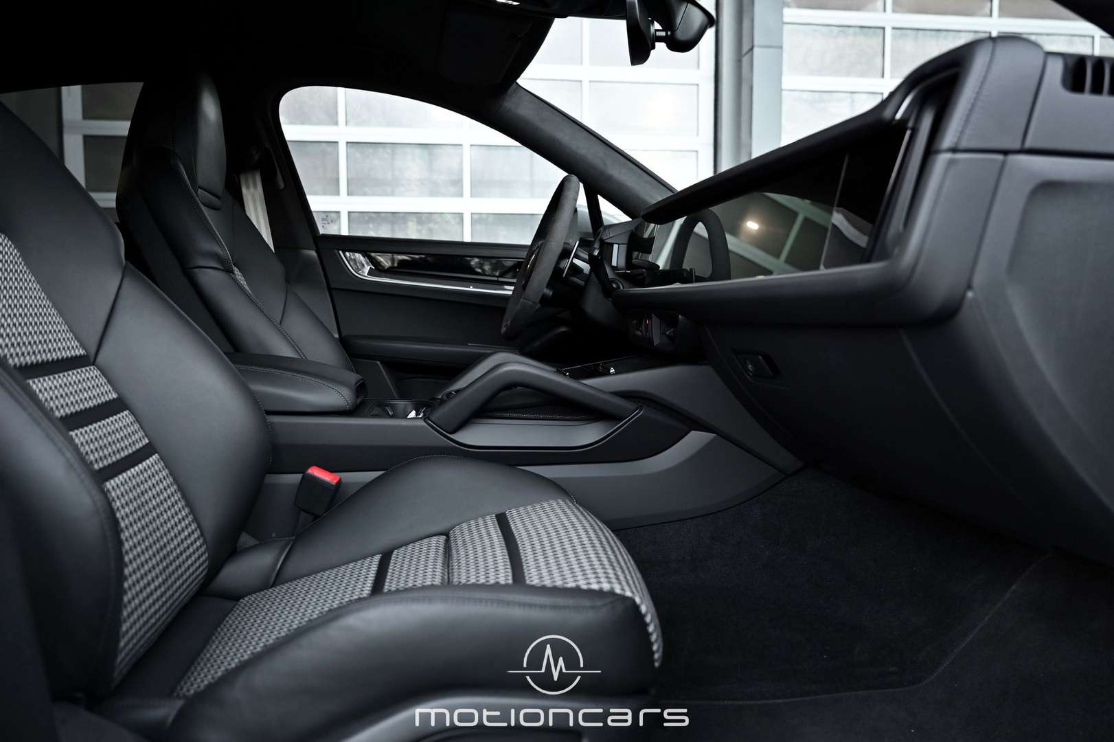 Porsche Cayenne E-Hybrid - 2024 - Joinsteer - #18