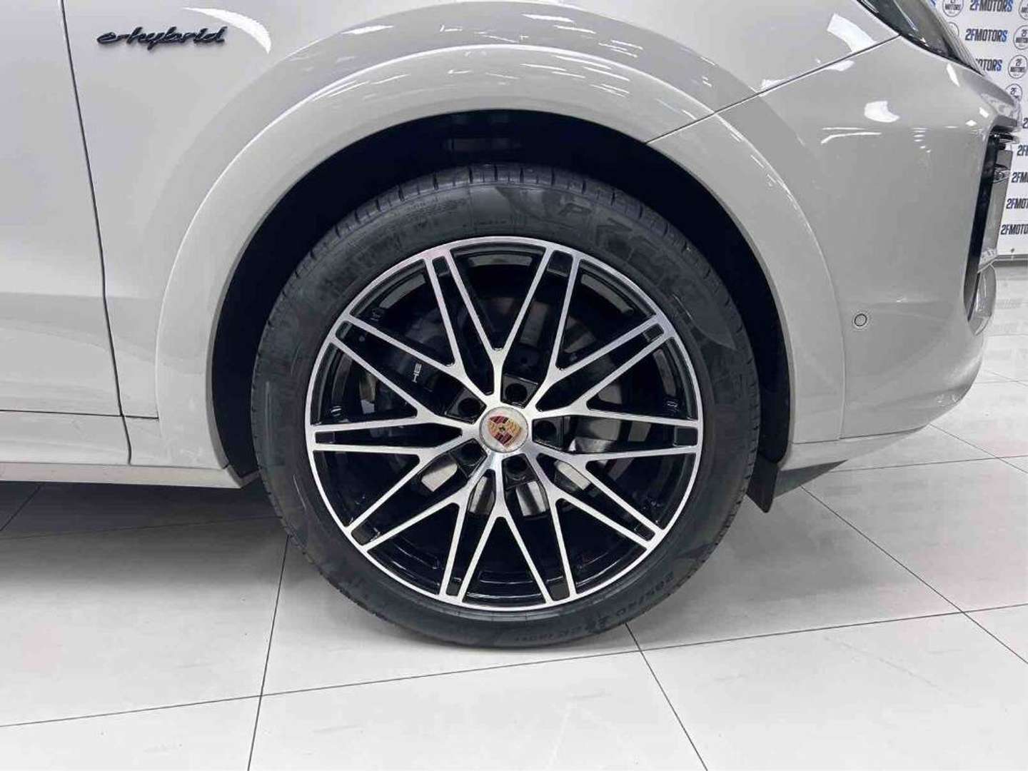 Porsche Cayenne E-Hybrid - 2025 - Joinsteer - #5