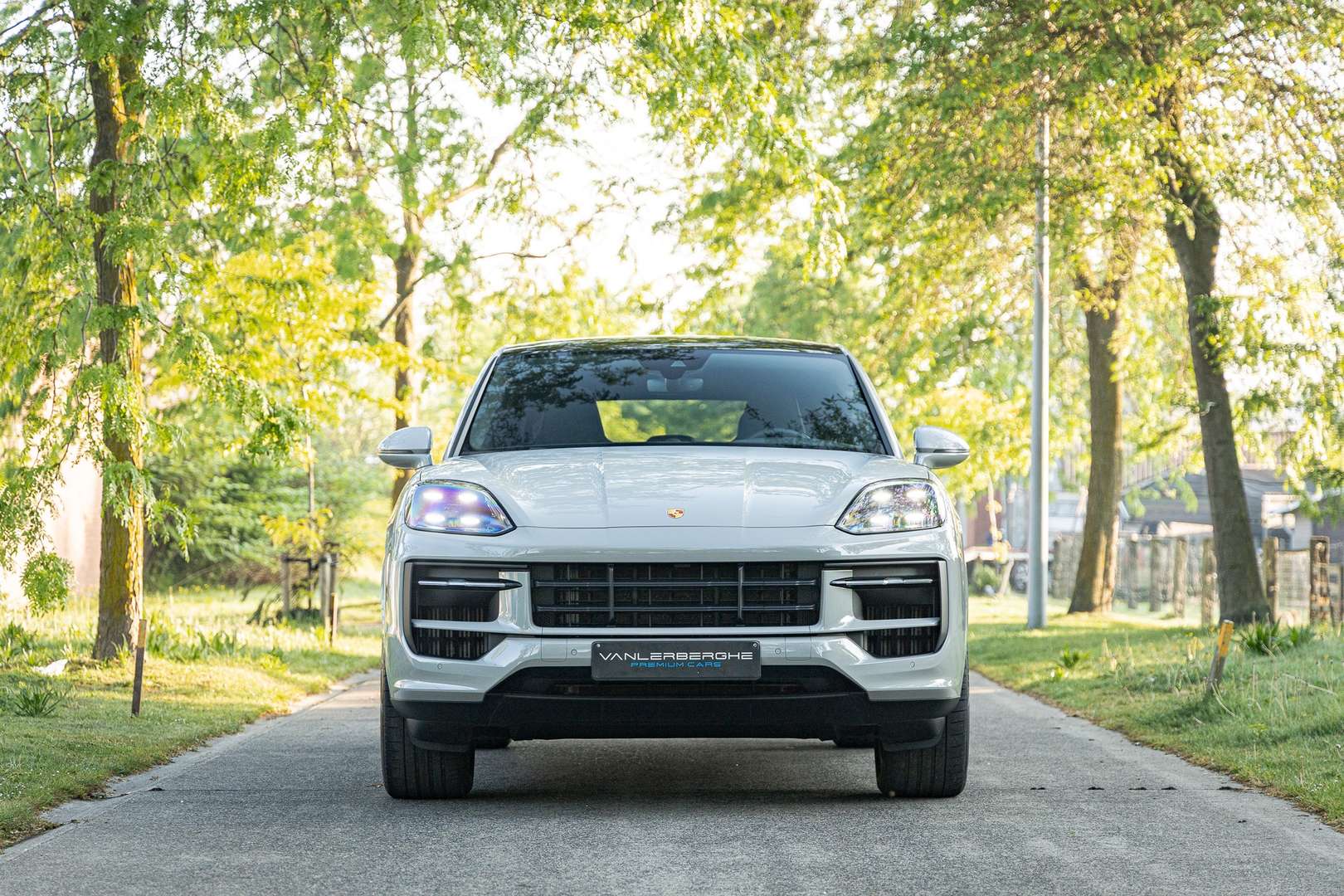 Porsche Cayenne E-Hybrid - 2023 - Joinsteer - #2
