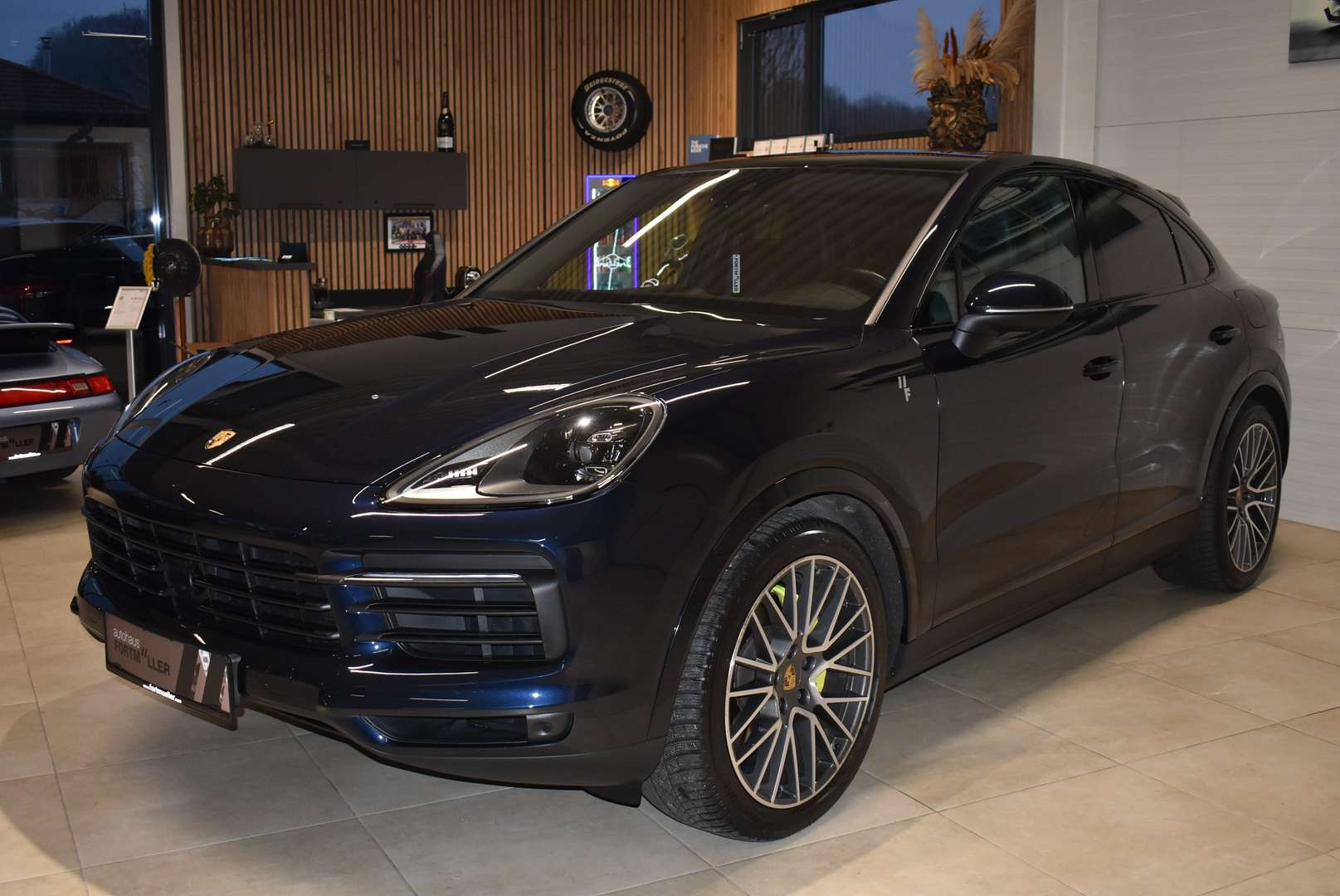 Porsche Cayenne E-Hybrid - 2021 - Joinsteer - #1