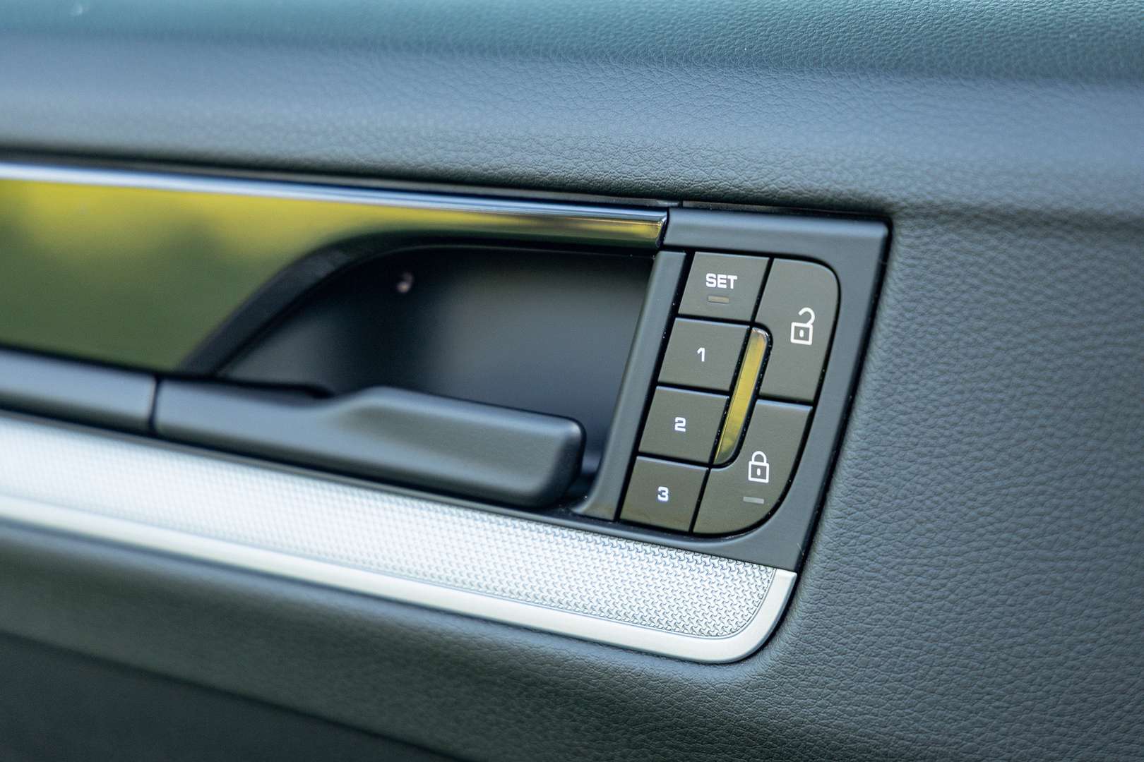 Porsche Cayenne E-Hybrid - 2023 - Joinsteer - #19