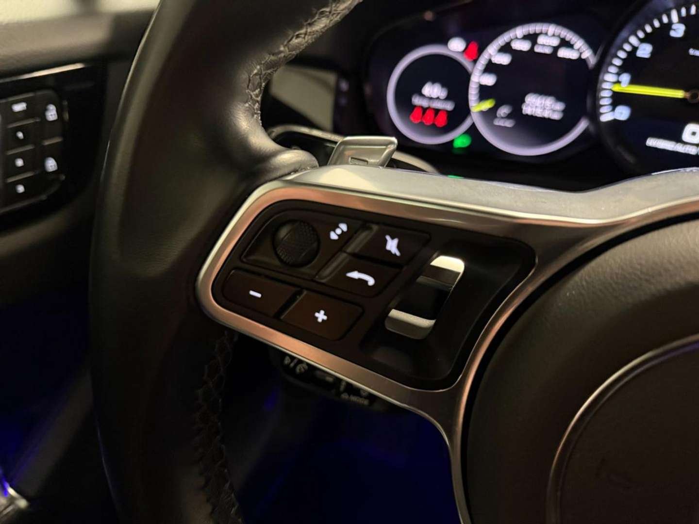 Porsche Cayenne E-Hybrid - 2023 - Joinsteer - #15