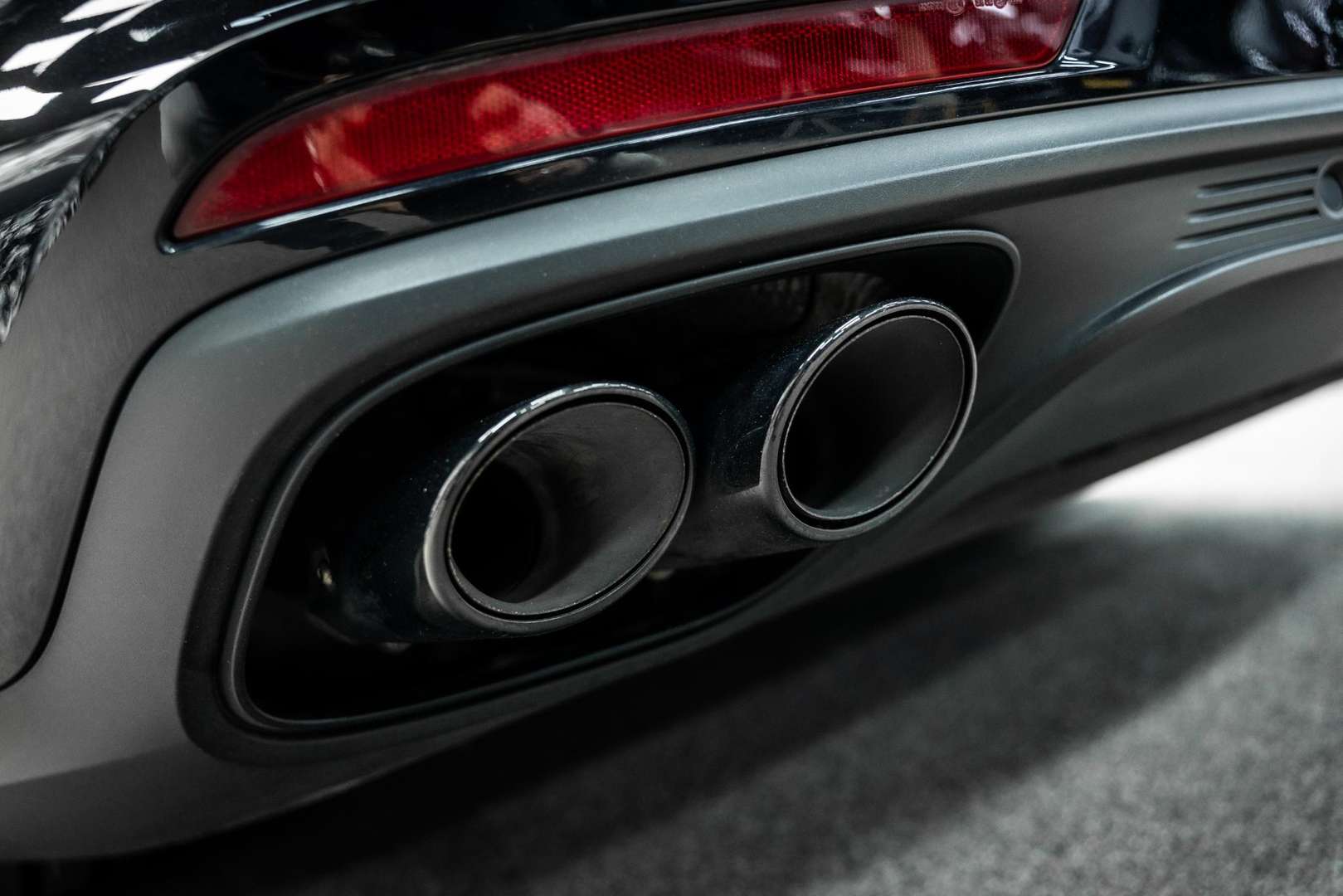 Porsche Panamera 4 E-Hybrid 10 Years Edition - 2020 - Joinsteer - #16
