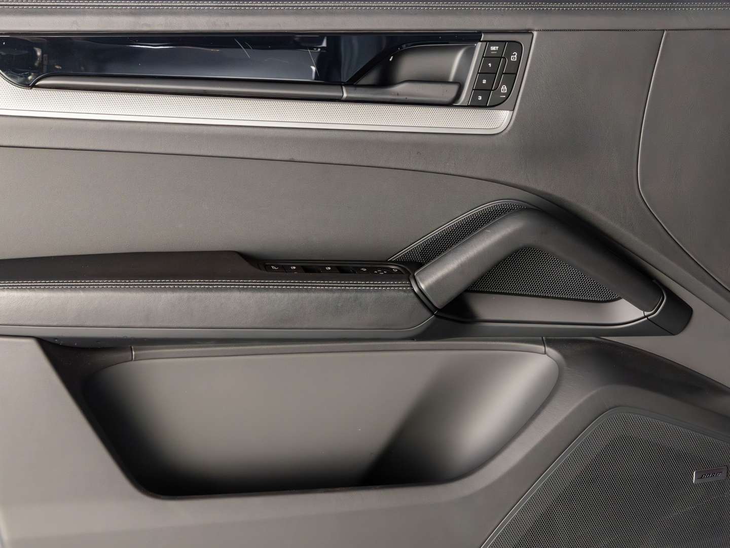 Porsche Cayenne - 2025 - Joinsteer - #11