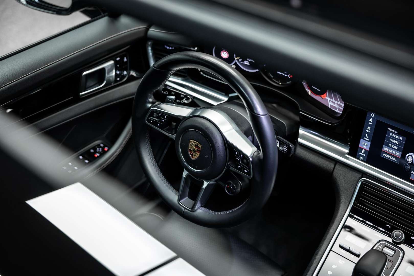 Porsche Panamera 4 E-Hybrid 10 Years Edition - 2020 - Joinsteer - #39