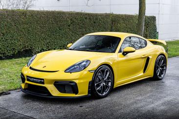 Porsche 718 Cayman GT4 — photo 9