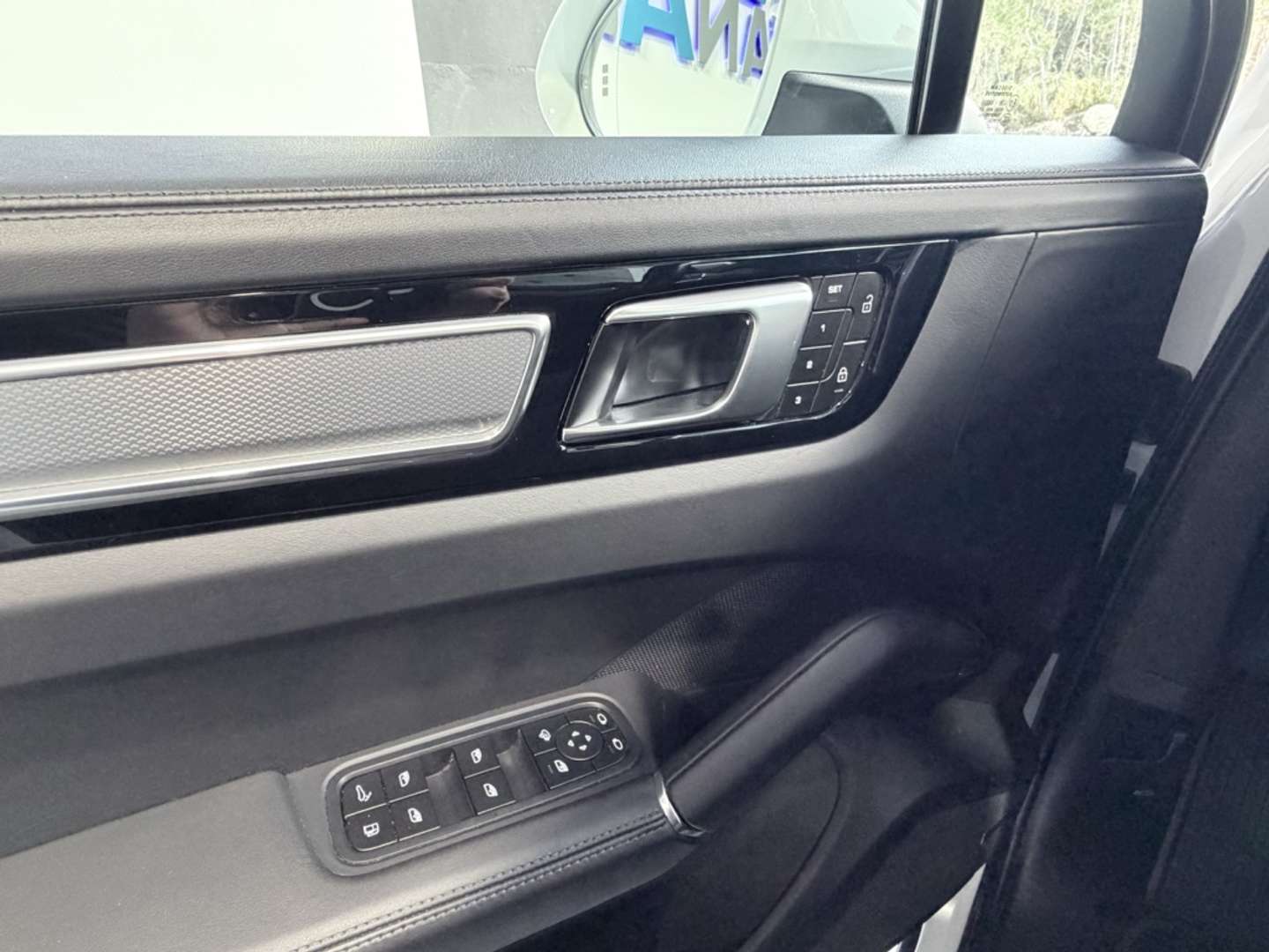 Porsche Cayenne E-Hybrid - 2023 - Joinsteer - #16