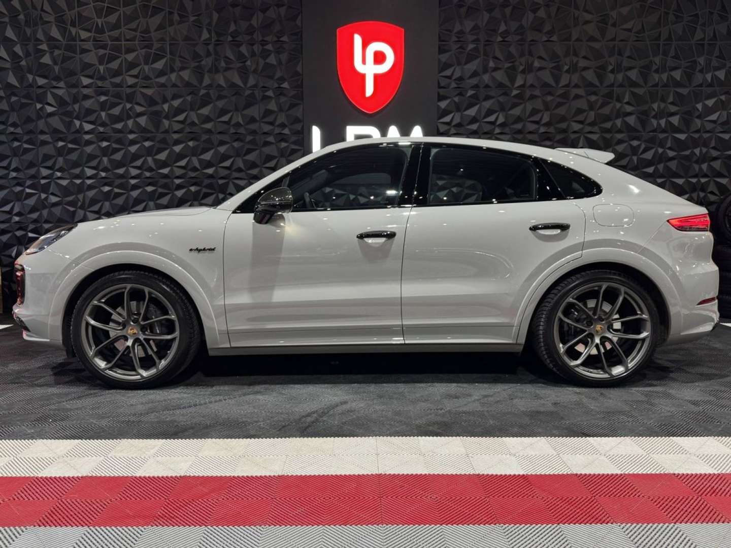 Porsche Cayenne E-Hybrid - 2021 - Joinsteer - #3