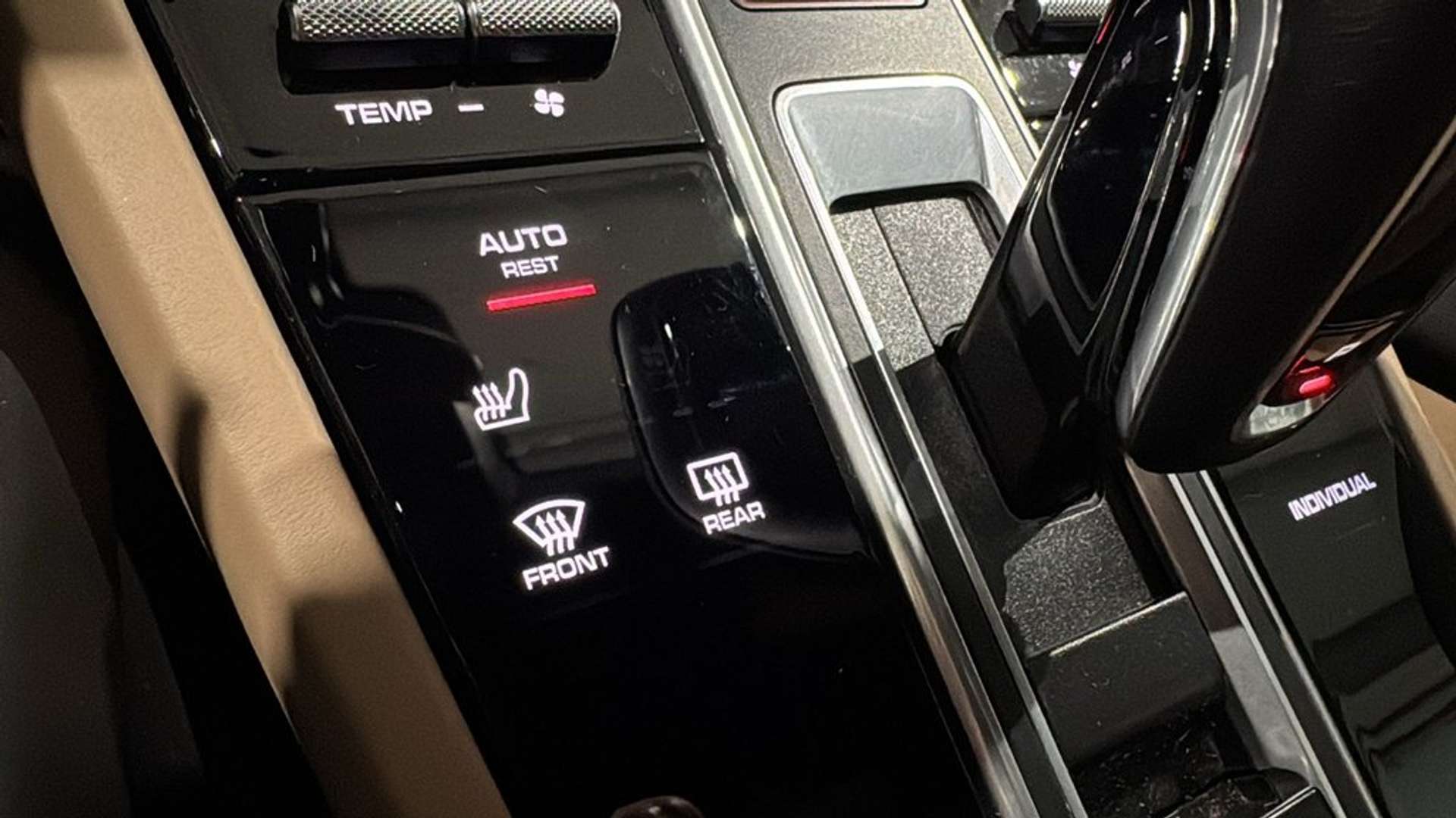 Porsche Cayenne E-Hybrid - 2021 - Joinsteer - #29