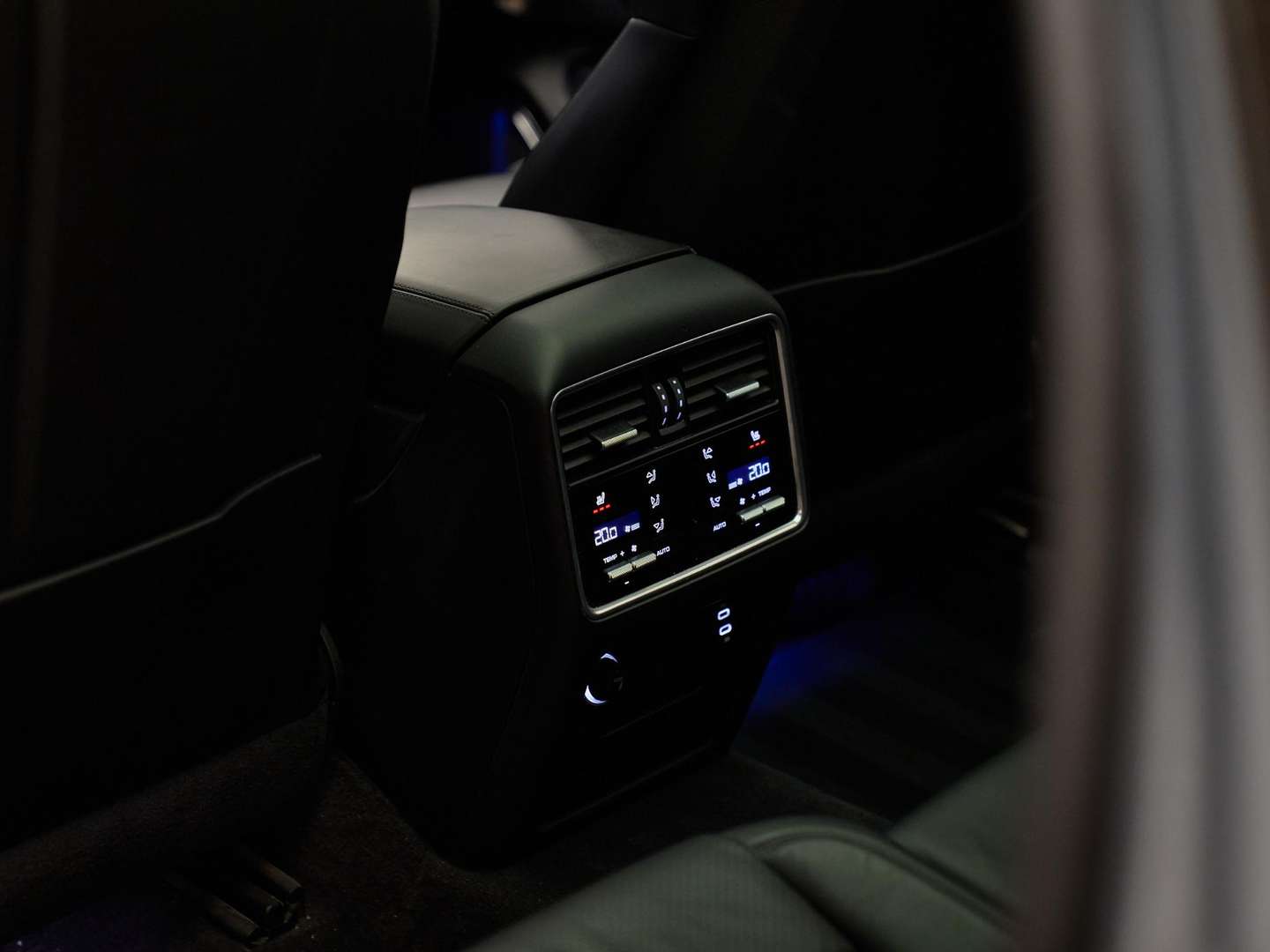 Porsche Cayenne Turbo S E-Hybrid - 2020 - Joinsteer - #28