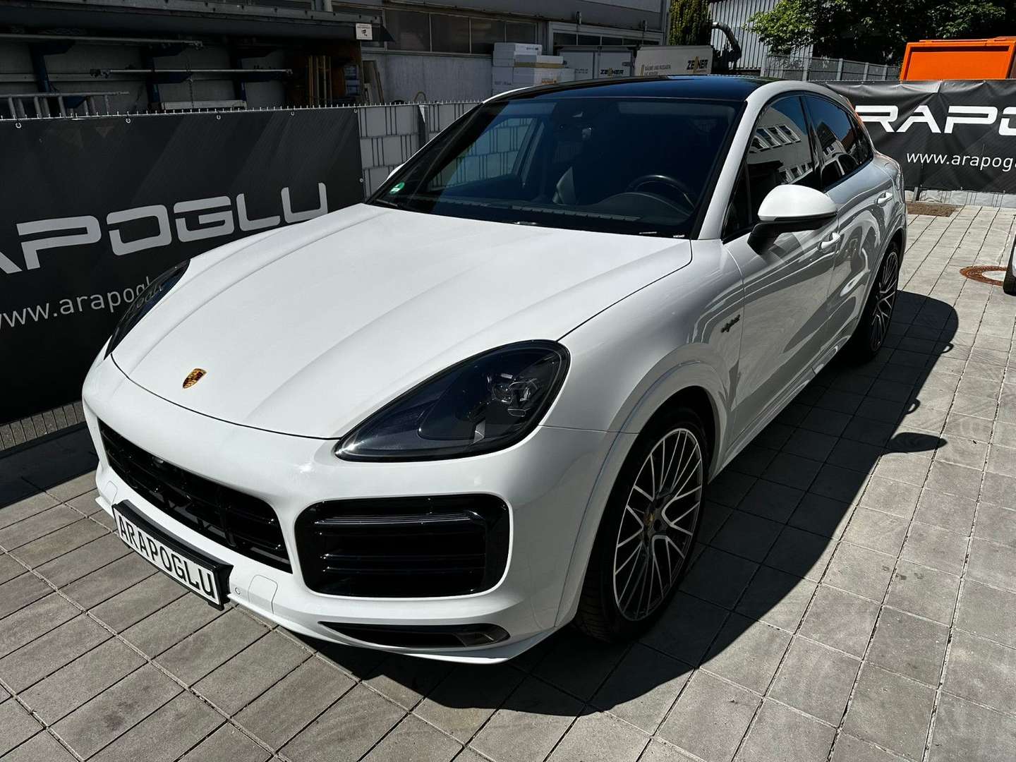 Porsche Cayenne E-Hybrid Platinum Edition - 2022 - Joinsteer - #2