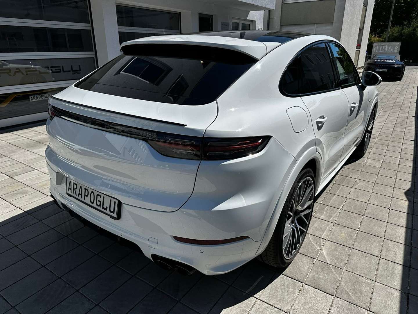 Porsche Cayenne E-Hybrid Platinum Edition - 2022 - Joinsteer - #3